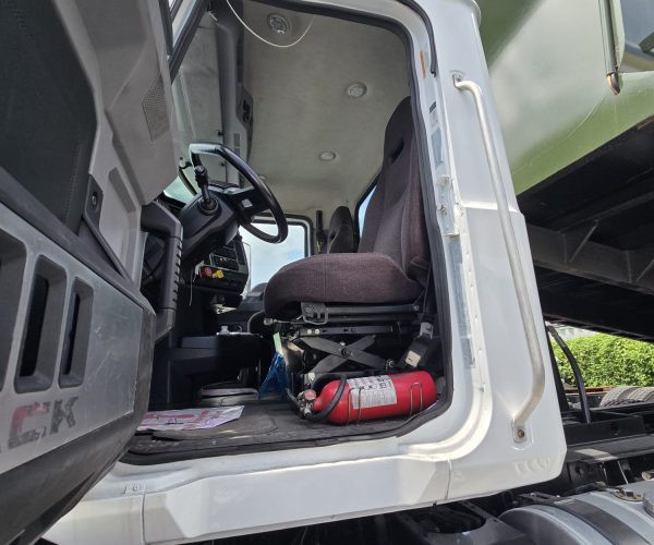 2020 MACK ANTHEM DUMP TRUCK LB STEERABLE LIFT TRI-AXLE 007