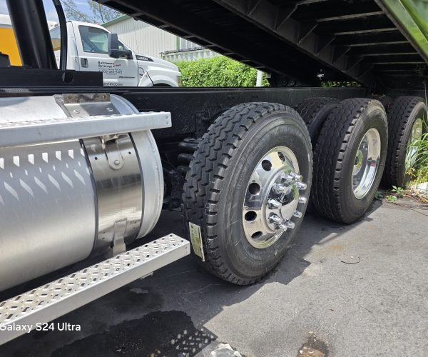 2020 MACK ANTHEM DUMP TRUCK LB STEERABLE LIFT TRI-AXLE 012