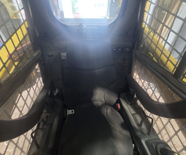 2021 CATERPILLAR 262D3 SKID STEER BOBCAT WITH ENCLOSED CAB 008
