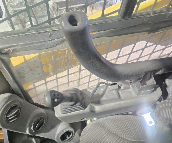 2021 CATERPILLAR 262D3 SKID STEER BOBCAT WITH ENCLOSED CAB 011