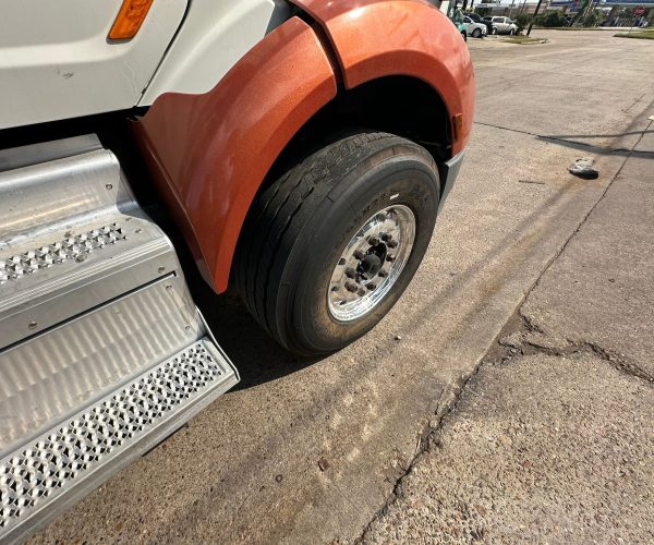 2021 PETERBILT 579 DUMP TRUCK TRI-AXLE 009