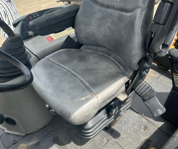 2022 CASE 580N EP BACKHOE 4X4 OPEN CAB FORKS AND BUCKET LOW HOURS 007