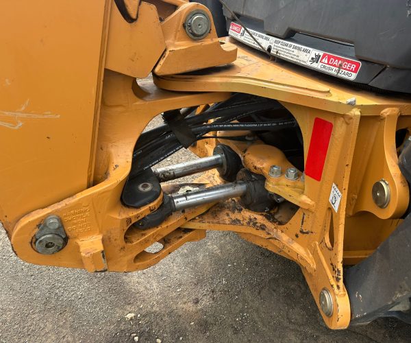 2022 CASE 580N EP BACKHOE 4X4 OPEN CAB FORKS AND BUCKET LOW HOURS 012