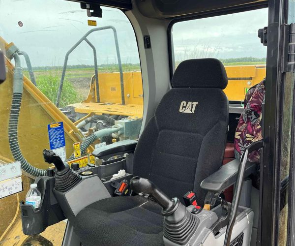 2022 CATERPILLAR 320GC HYDRAULIC EXCAVATOR WITH AC 006