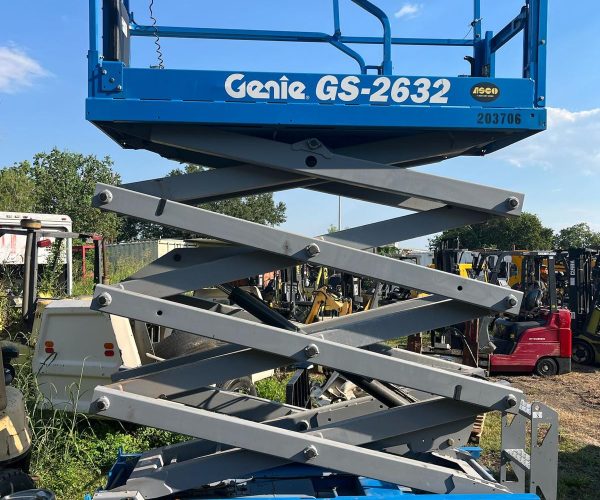 2022 GENIE GS-2632 SCISSOR LIFT ELECTRIC 001