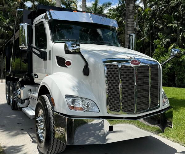 2022 PETERBILT 579 DUMP TRUCK TRI-AXLE 002