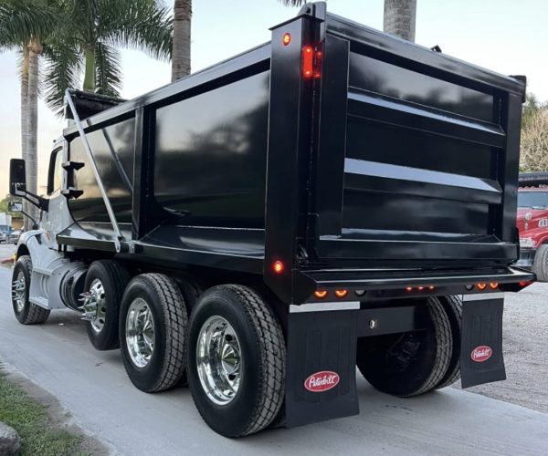 2022 PETERBILT 579 DUMP TRUCK TRI-AXLE 003