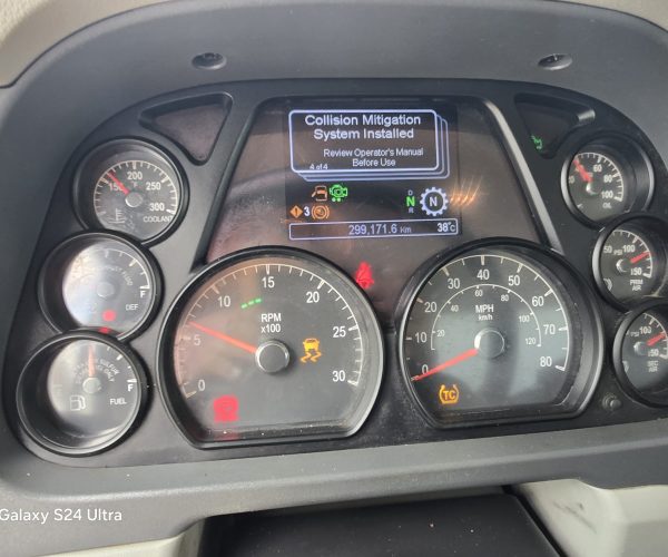 2022 PETERBILT 579 DUMP TRUCK TRI-AXLE 009