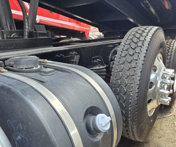 2022 PETERBILT 579 DUMP TRUCK TRI-AXLE 020