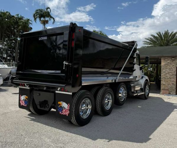 2022 PETERBILT 579 DUMP TRUCK TRI-AXLE LOW MILES & STEEREABLE THIRD AXLE 006