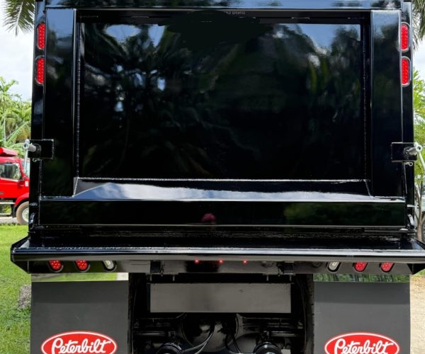 2022 PETERBILT 579 DUMP TRUCK TRI-AXLE STEEREABLE THIRD AXLE 006