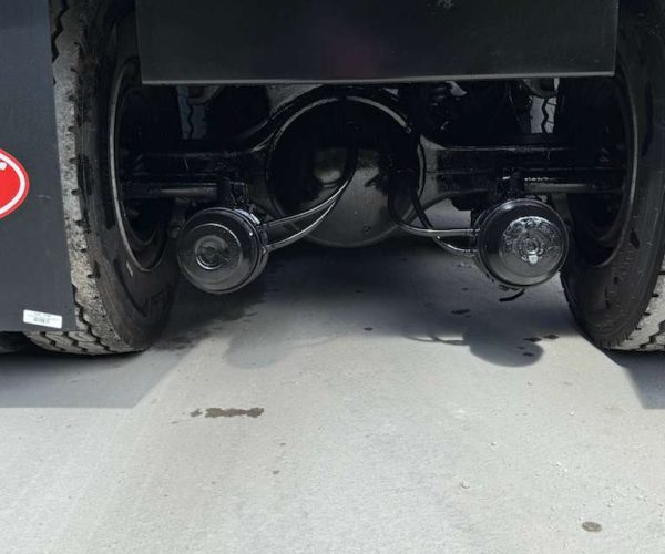 2022 PETERBILT 579 DUMP TRUCK TRI-AXLE STEEREABLE THIRD AXLE 018