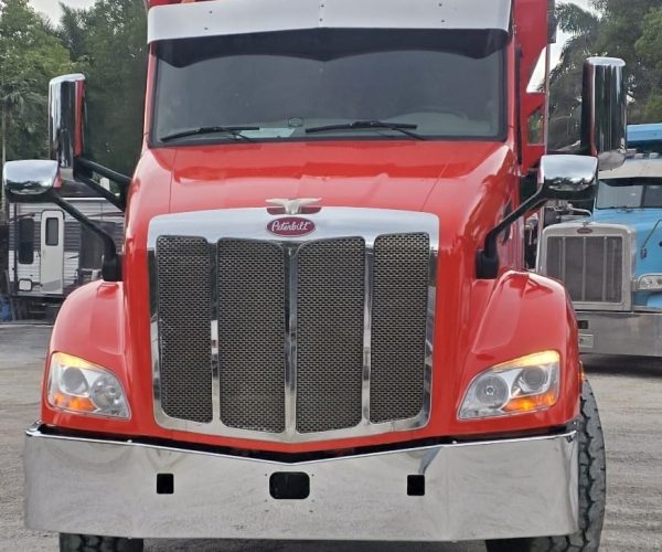 2022 PETERBILT 579 DUMP TRUCK TRI-AXLE W 100.000 LB REAR HITCH 004
