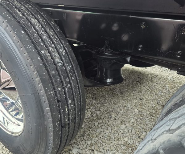 2022 PETERBILT 579 DUMP TRUCK TRI-AXLE W 100.000 LB REAR HITCH 015