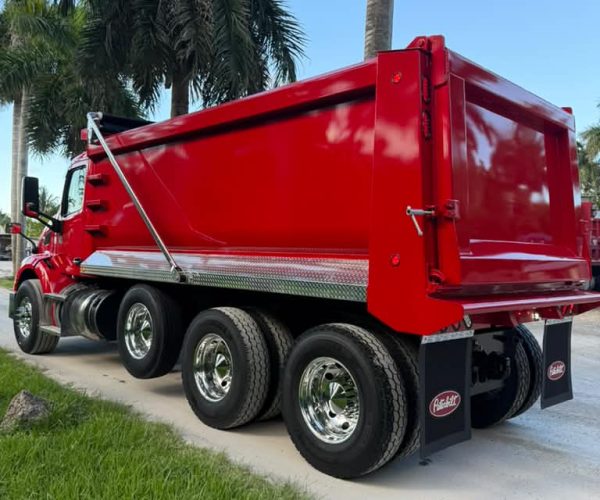 2022 PETERBILT 579 DUMP TRUCK TRI-AXLE W 100.000 LB REAR HITCH 2 002