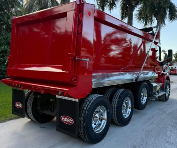 2022 PETERBILT 579 DUMP TRUCK TRI-AXLE W 100.000 LB REAR HITCH 2 003