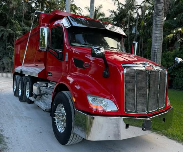 2022 PETERBILT 579 DUMP TRUCK TRI-AXLE W 100.000 LB REAR HITCH 2 007