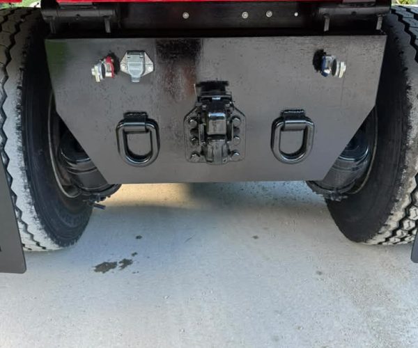 2022 PETERBILT 579 DUMP TRUCK TRI-AXLE W 100.000 LB REAR HITCH 2 017