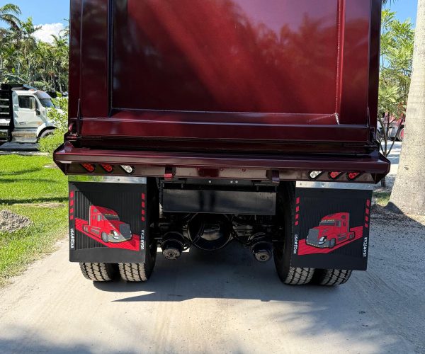 2022 VOLVO VNR DUMP TRUCK TRI AXLE LOW MILES 008