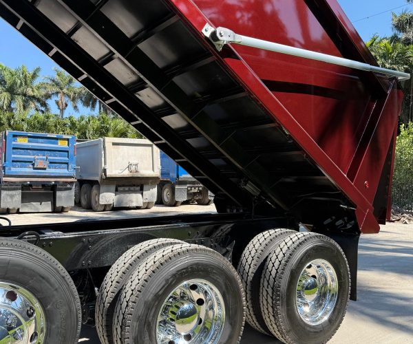 2022 VOLVO VNR DUMP TRUCK TRI AXLE LOW MILES 012