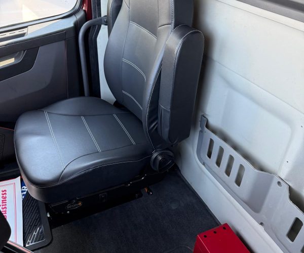 2022-VOLVO-VNR-DUMP-TRUCK-TRI-AXLE-LOW-MILES-020