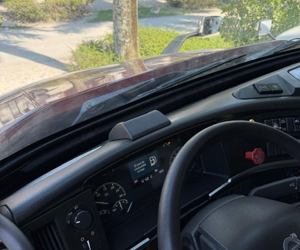 2022-VOLVO-VNR-DUMP-TRUCK-TRI-AXLE-LOW-MILES-024