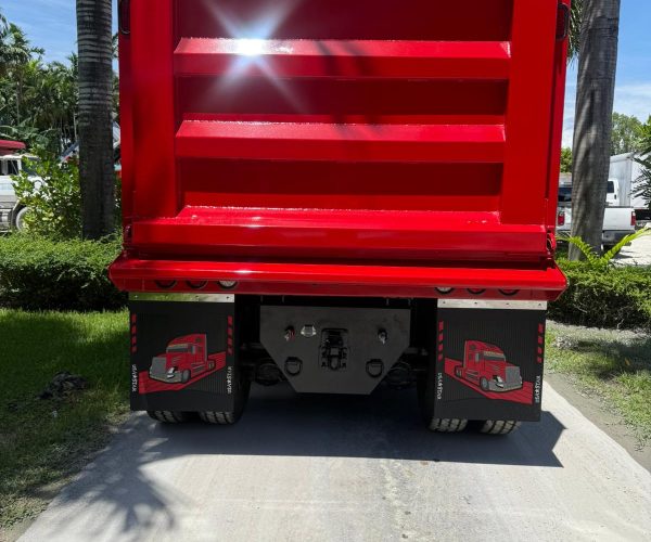 2022 VOLVO VNR300 DUMP TRUCK TRI-AXLE & 100K REAR HITCH 006