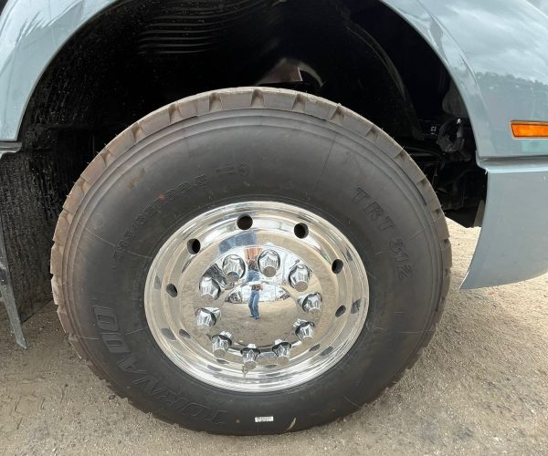 2022 VOLVO VNR300 DUMP TRUCK TRI-AXLE LOW MILES 008