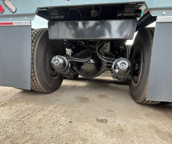 2022 VOLVO VNR300 DUMP TRUCK TRI-AXLE LOW MILES 009