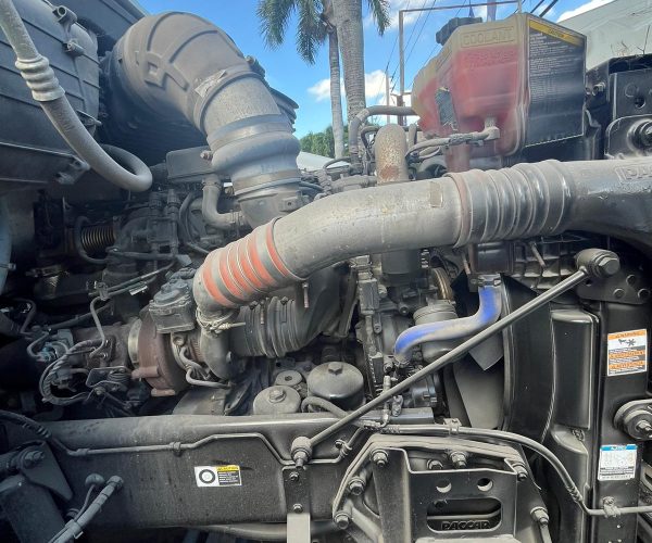 2022 VOLVO VNR300 DUMP TRUCK TRI-AXLE LOW MILES 013