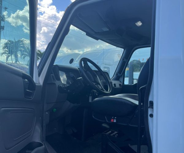 2023 INTERNATIONAL MV607 BOX 007