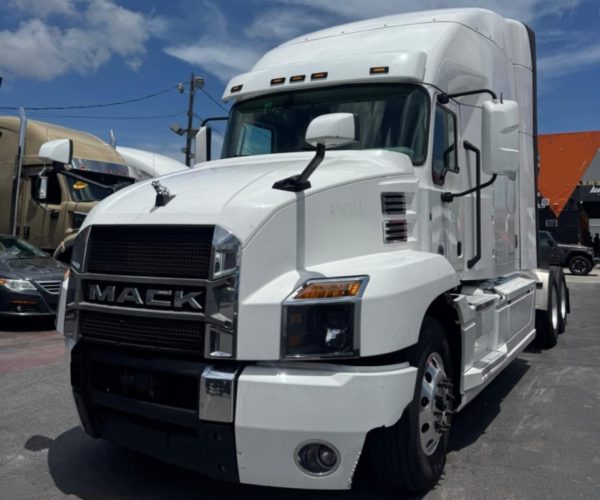 2023 MACK ANTHEM SLEEPER TRUCK & 3 UNITS AVAILABLE 002