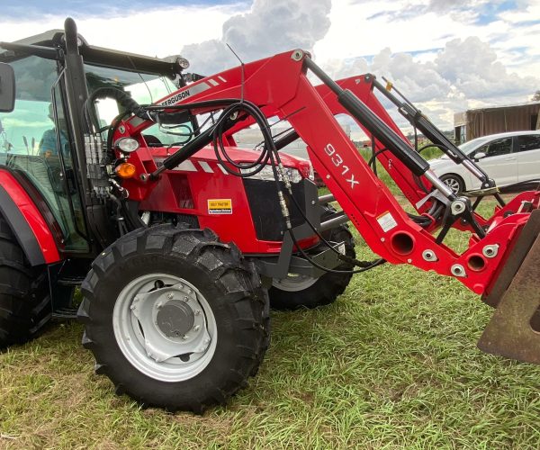 2023 MASSEY FERGUSON 931X TRACTOR 4X4 WITH FRONT LOADER 006