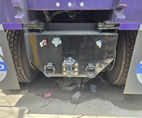 2023-VOLVO-VNR-TRI-AXLE-DUMP-TRUCK-LOW-MILES-NUEVAS 006