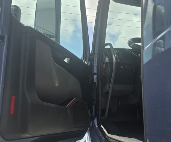 2024 VOLVO VNL 760, LOW MILES FINANCIAL SERVICES AVAILABLE 004