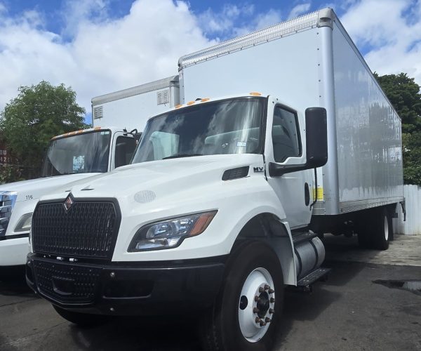 2025 INTERNATIONAL MV607 BOX TRUCK W 26 001