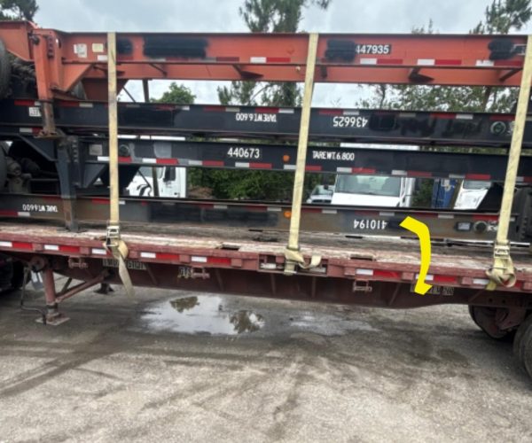 20FT CONTAINER CHASSIS W 11R22.5 TIRES & SPOKE WHEELS 004