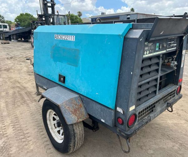 4 AIRMAN PDS185S PORTABLE AIR COMPRESSORS WITH 010