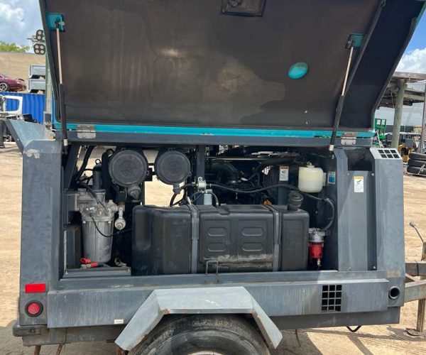4 AIRMAN PDS185S PORTABLE AIR COMPRESSORS WITH 016
