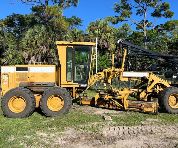 CAT 12H MOTOR GRADER ENCLOSED CAB & SCARIFIER 001