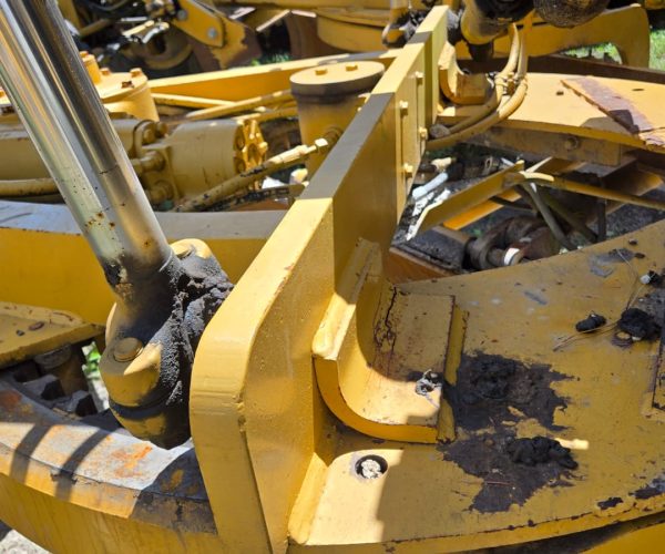 CAT 12H MOTOR GRADER ENCLOSED CAB & SCARIFIER 013