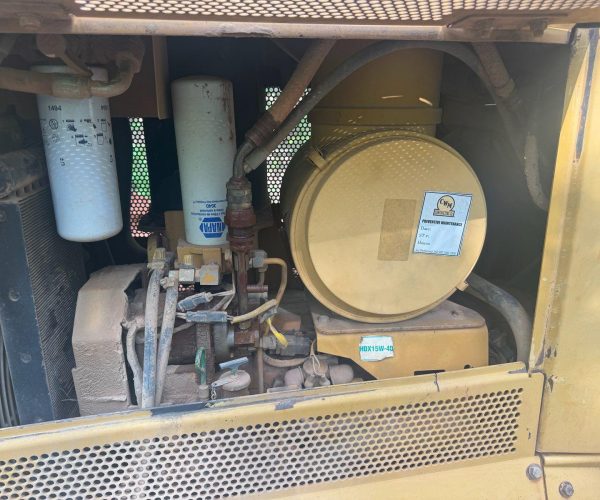 CATERPILLAR D6N DOZER CRAWLER ENCLOSED CAB 010
