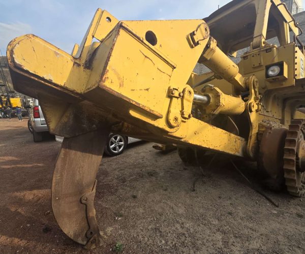 CATERPILLAR D8K SINGLE SHANK RIPPER HEAVY DUTY 003