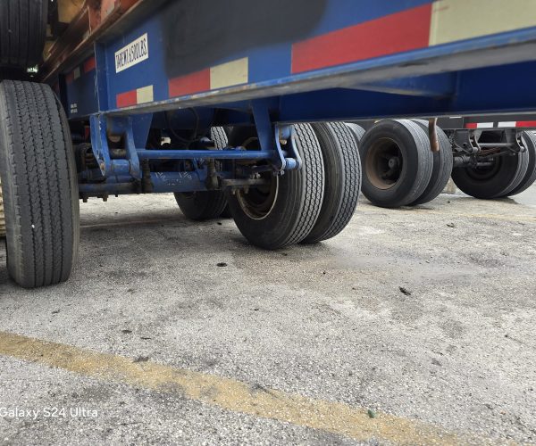 CHASSIS CONTAINER 40FT WITH 11R22.5 & SPOKE WHEELS 007
