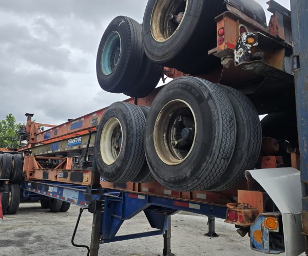 CHASSIS CONTAINER 40FT WITH 11R22.5 & SPOKE WHEELS 011