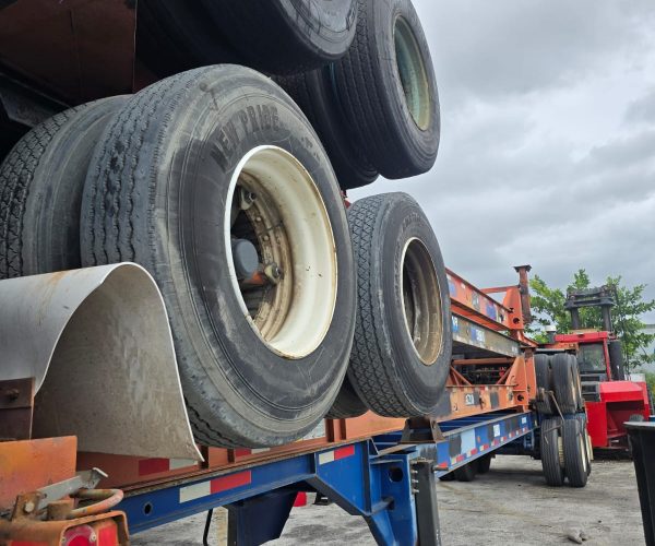 CHASSIS CONTAINER 40FT WITH 11R22.5 & SPOKE WHEELS 014
