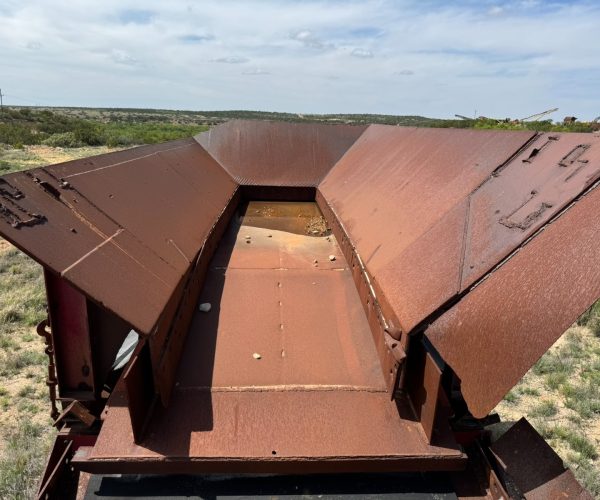 CRUSHING UNIT MOBILE CRUSHER PLANT MOUNTED ON A 78 FT 5-AXLE CUSTOM-BUILT MACHINE 006