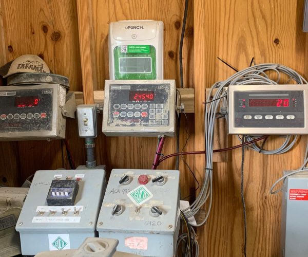 LARSON 5 YARD CONCRETE BATCH PLANT 5 YARD CAPACITY 003