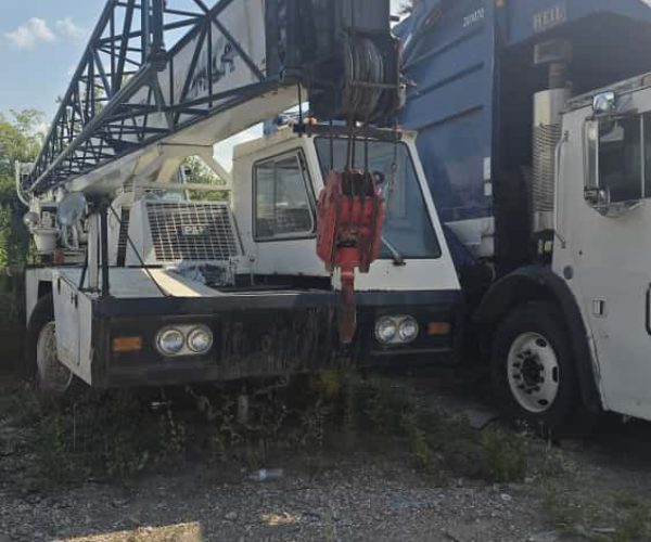 P&H OMEGA 3116 30 TONS ROUGH TERRAIN CRANE 006
