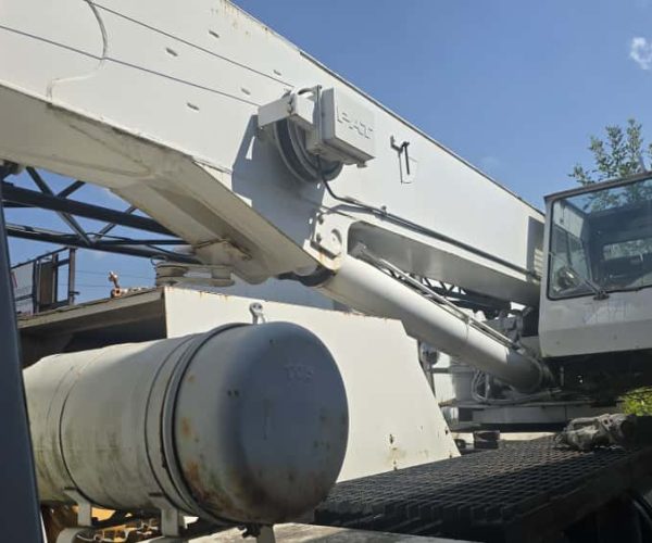 P&H OMEGA 3116 30 TONS ROUGH TERRAIN CRANE 012